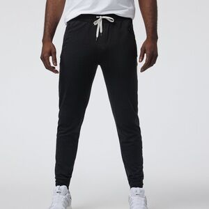 Vuori Black Jogger Sweatpants with Contrast Drawstring